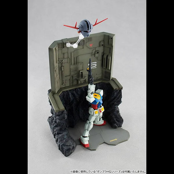 Gundam Universe: Mobile Suit Gundam Realistic Model Series - G Structure GS03 - The Last Shooting - Diorama