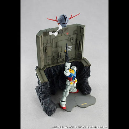 Gundam Universe: Mobile Suit Gundam Realistic Model Series - G Structure GS03 - The Last Shooting - Diorama