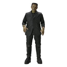 Universal Monsters: Ultimate Frankensteins Monster (Color) - Actionfigur - 18 cm