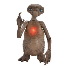 E.T. Der Ausserirdische: E.T. (LED-Licht) - Ultimate Deluxe Actionfigur - 11 cm