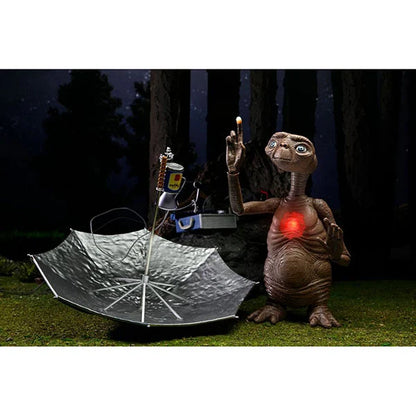 E.T. Der Ausserirdische: E.T. (LED-Licht) - Ultimate Deluxe Actionfigur - 11 cm