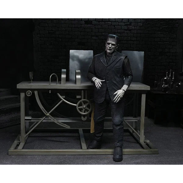 Universal Monsters: Frankensteins Accessory Pack - Zubehör-Set für Actionfigur - 18 cm