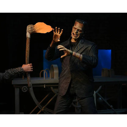 Universal Monsters: Frankensteins Accessory Pack - Zubehör-Set für Actionfigur - 18 cm