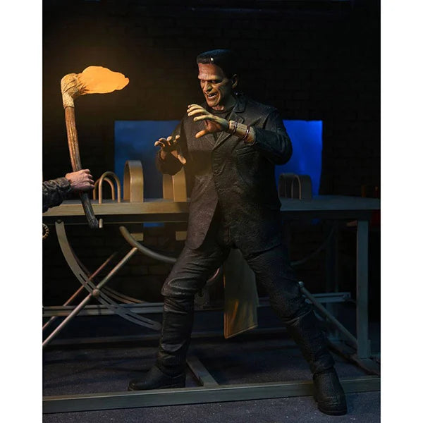 Universal Monsters: Frankensteins Accessory Pack - Zubehör-Set für Actionfigur - 18 cm