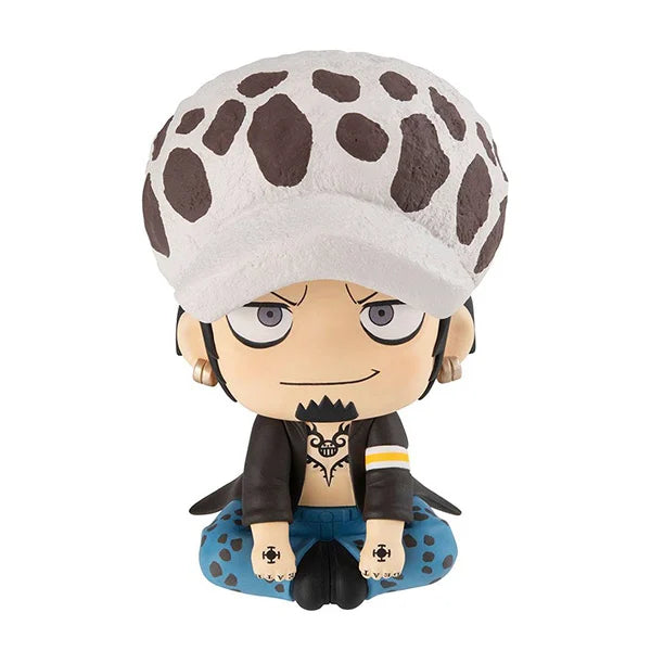 one_piece_trafalgar_d_water_law_look_up_pvc_statue_11_cm_1