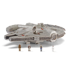 Star Wars: Micro Galaxy Squadron - Millenium Falcon mit 4 Micro Figure