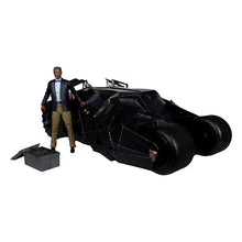 DC Multiverse: Tumbler with Lucius Fox (The Dark Knight) - Actionfigur & Fahrzeug - 45.7 cm