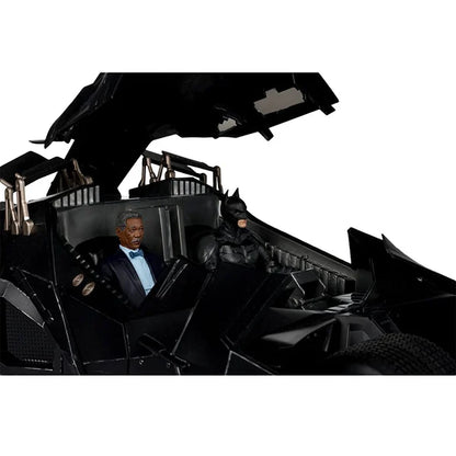 DC Multiverse: Tumbler with Lucius Fox (The Dark Knight) - Actionfigur & Fahrzeug - 45.7 cm