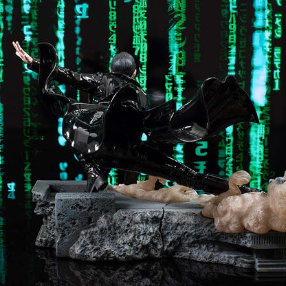 Diamond Gallery: The Matrix - Trinity - Deluxe PVC Statue - 23 cm