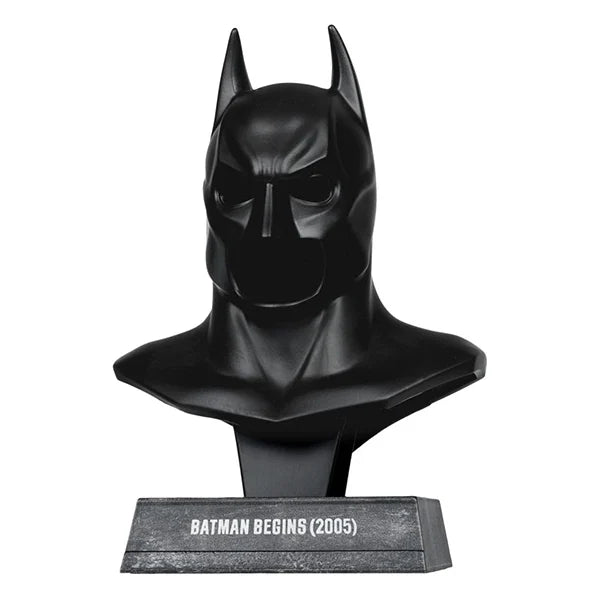 DC Direct: Batman Begins - Batman Maske - Mini Replik 1/3 - 19 cm