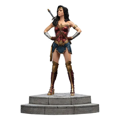 Justice League: Wonder Woman - Statue 1/6 - 37 cm