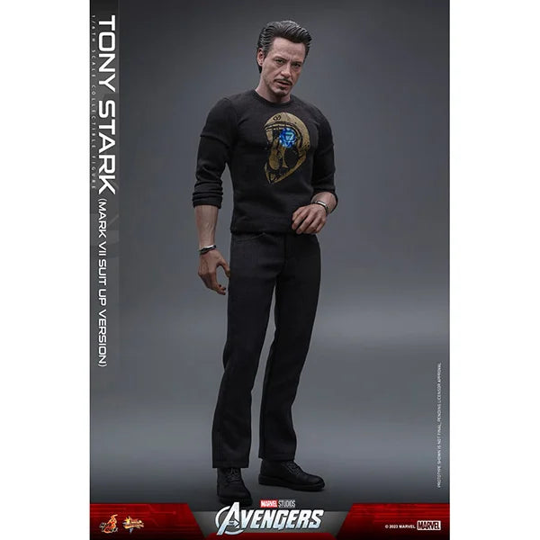 Hot Toys: The Avengers - Tony Stark (Mark VII Suit-Up Version) - Movie Masterpiece - Actionfigur 1/6 - 31 cm
