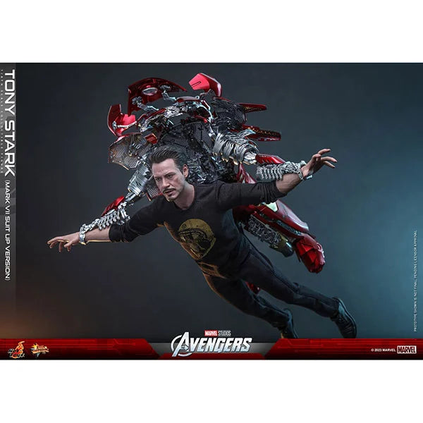 Hot Toys: The Avengers - Tony Stark (Mark VII Suit-Up Version) - Movie Masterpiece - Actionfigur 1/6 - 31 cm