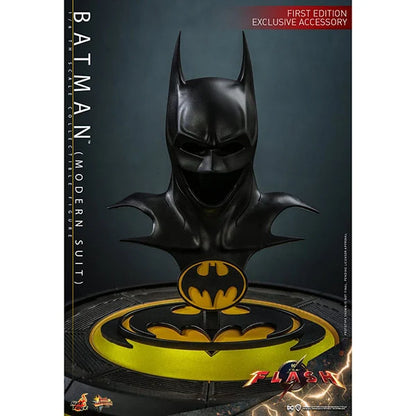 Hot Toys: The Flash - Batman (Modern Suit) - Movie Masterpiece - Actionfigur 1/6 - 30 cm