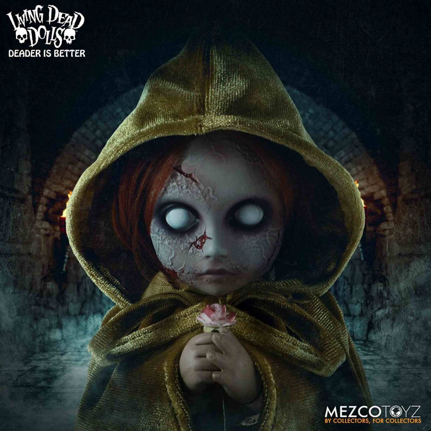 Posey: The Return of the Living Dead Dolls (25 cm) von Mezco. Die ultimative Horrorpuppe mit 2 Todesmasken, beweglichen Augen & Metallkette. Jetzt bestellen!