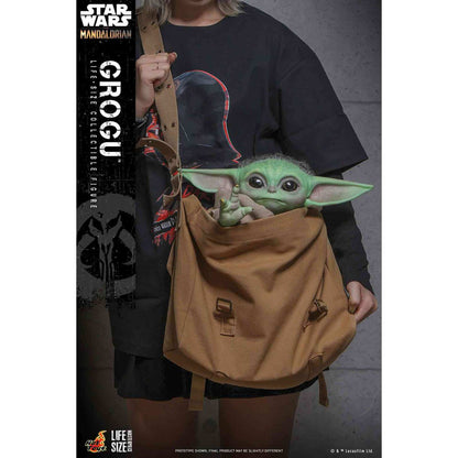 Hot Toys: Star Wars - The Mandalorian - Grogu - Masterpiece - Life-Size Actionfigur 1/1 - 37 cm