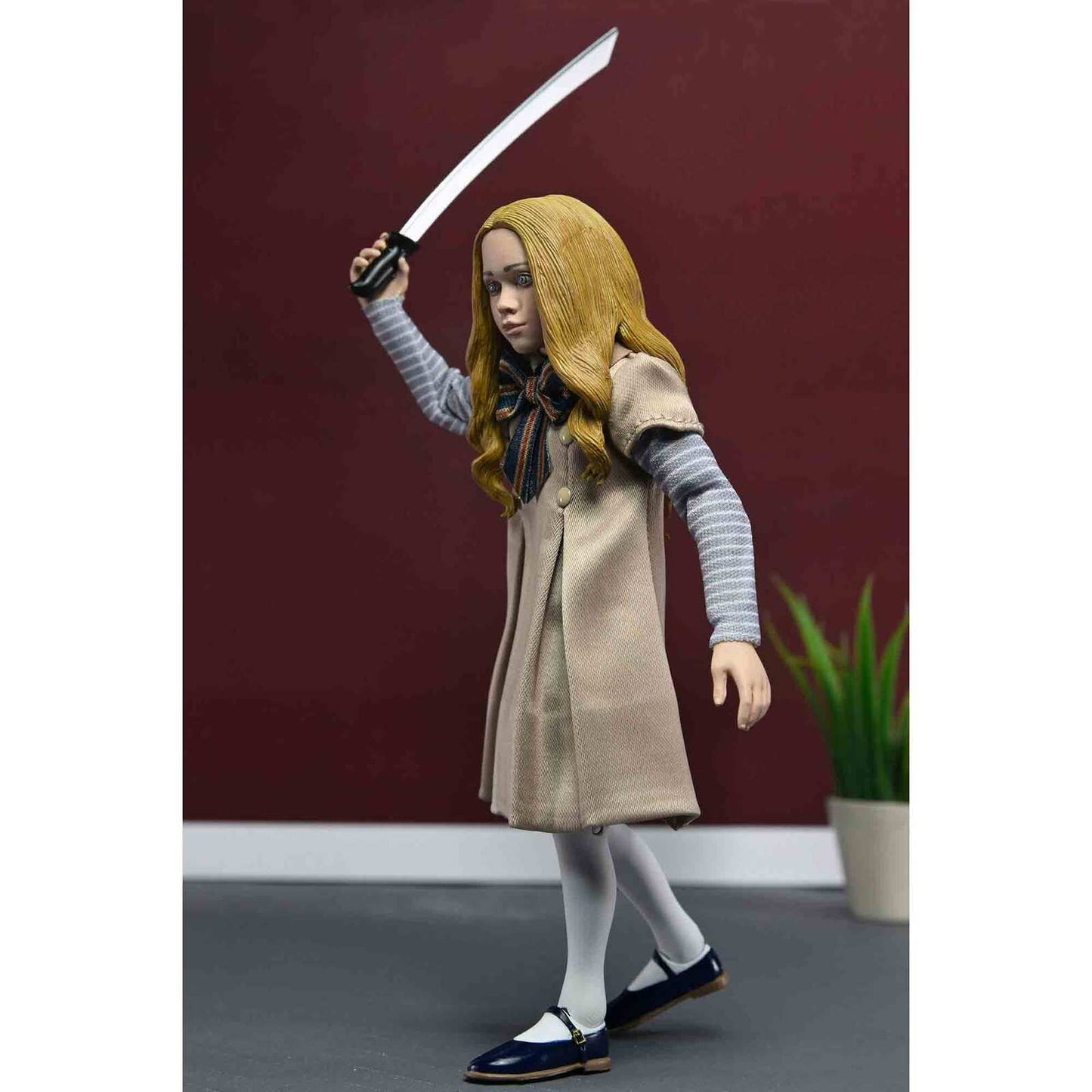 Mit dieser detailgetreuen M3GAN Actionfigur bringt NECA die unheimliche Protagonistin des Kinohits originalgetreu in Ihre Sammlung.