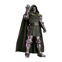 Hot Toys: Marvel - Doctor Doom - Comic Masterpiece - Collector Edition -Actionfigur 1/6 - 33 cm