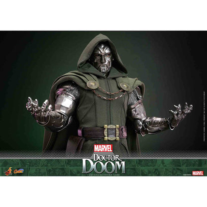 Hot Toys: Marvel - Doctor Doom - Comic Masterpiece - Collector Edition -Actionfigur 1/6 - 33 cm