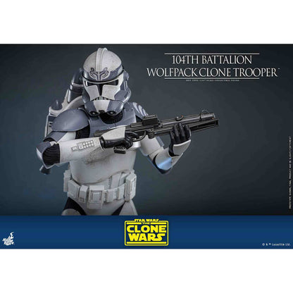 Hot Toys: Star Wars - The Clone Wars - 104th Battalion Wolfpack Clone Trooper - Collector Edition - Actionfigur 1/6 - 30 cm