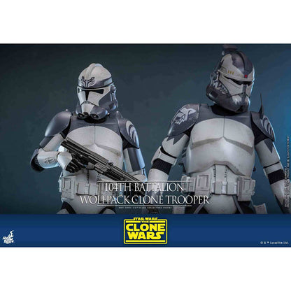 Hot Toys: Star Wars - The Clone Wars - 104th Battalion Wolfpack Clone Trooper - Collector Edition - Actionfigur 1/6 - 30 cm