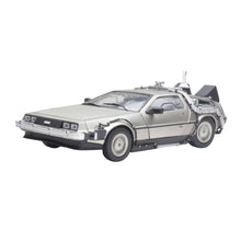 Back to the Future II: 1983 DeLorean - Time Machine - Dicast Modell - Masstab 1:18
