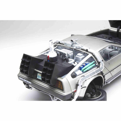 Back to the Future II: 1983 DeLorean - Time Machine - Dicast Modell - Masstab 1:18
