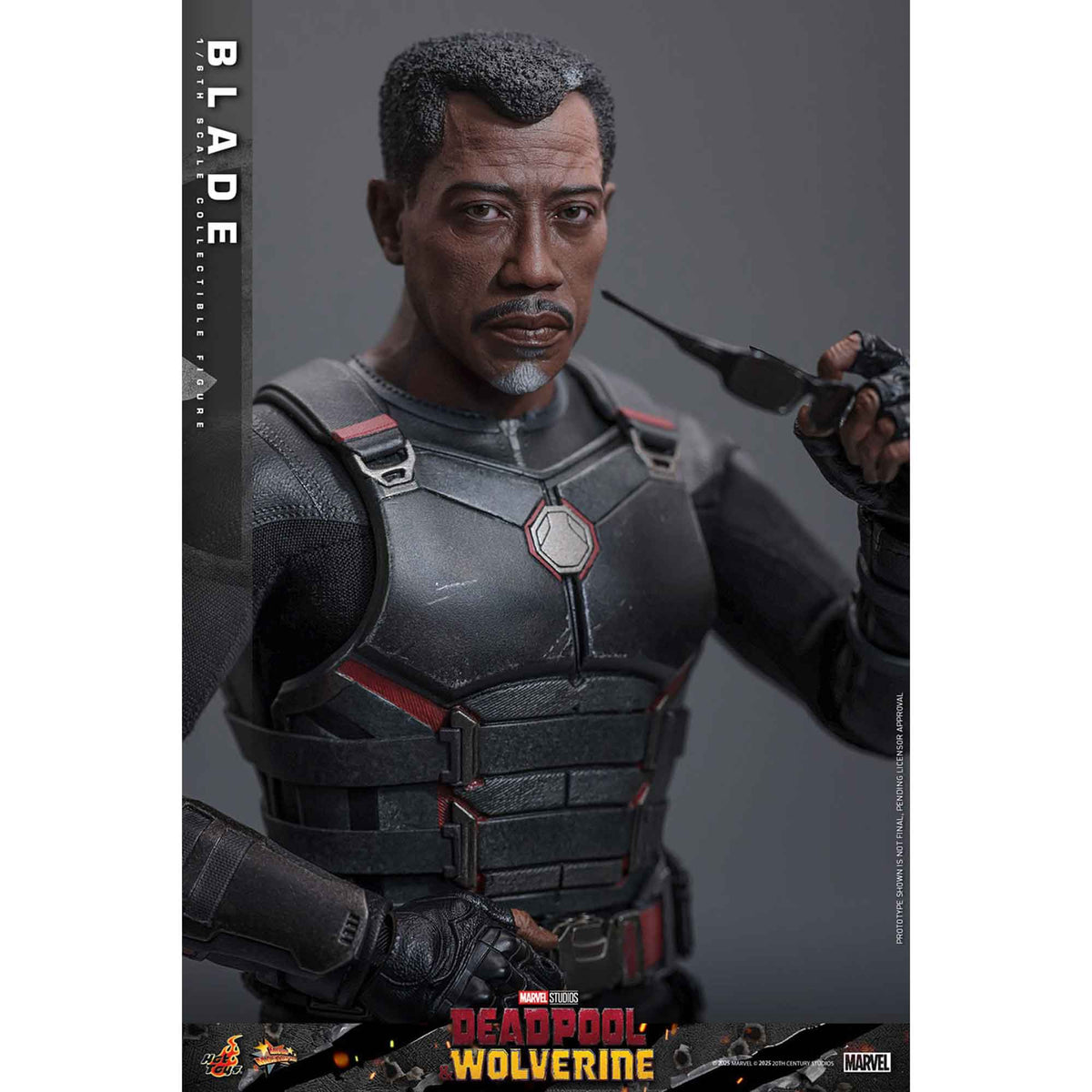 Hot Toys: Deadpool & Wolverine - Blade - Movie Masterpiece - First Edition - Actionfigur 1/6 - 30 cm
