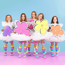 MADMIA Socken mit bunten Raupenmotiv und fröhlichem Gesicht, ideal für Kinder und voller Farbenfreude.