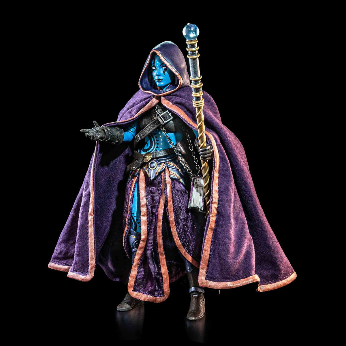 Mythic Legions: Ashes of Agbendor - Azza Spiritbender 2 - Actionfigur - 15 cm