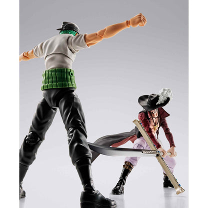 One Piece: Dracule Mihawk Hawkeye - S.H. Figuarts - Actionfigur - 17 cm