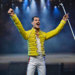 Queen: Freddie Mercury (Yellow Jacket) - Actionfigur - 18 cm