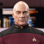 Star Trek: The Next Generation - Captain Jean-Luc Picard (Essential Duty Uniform) - Actionfigur 1/6 - 30 cm