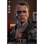 Hot Toys: Terminator 2 - Movie Masterpiece - T-800 (2.0) Battle Damaged Ver. - Actionfigur 1/6 - 32 cm